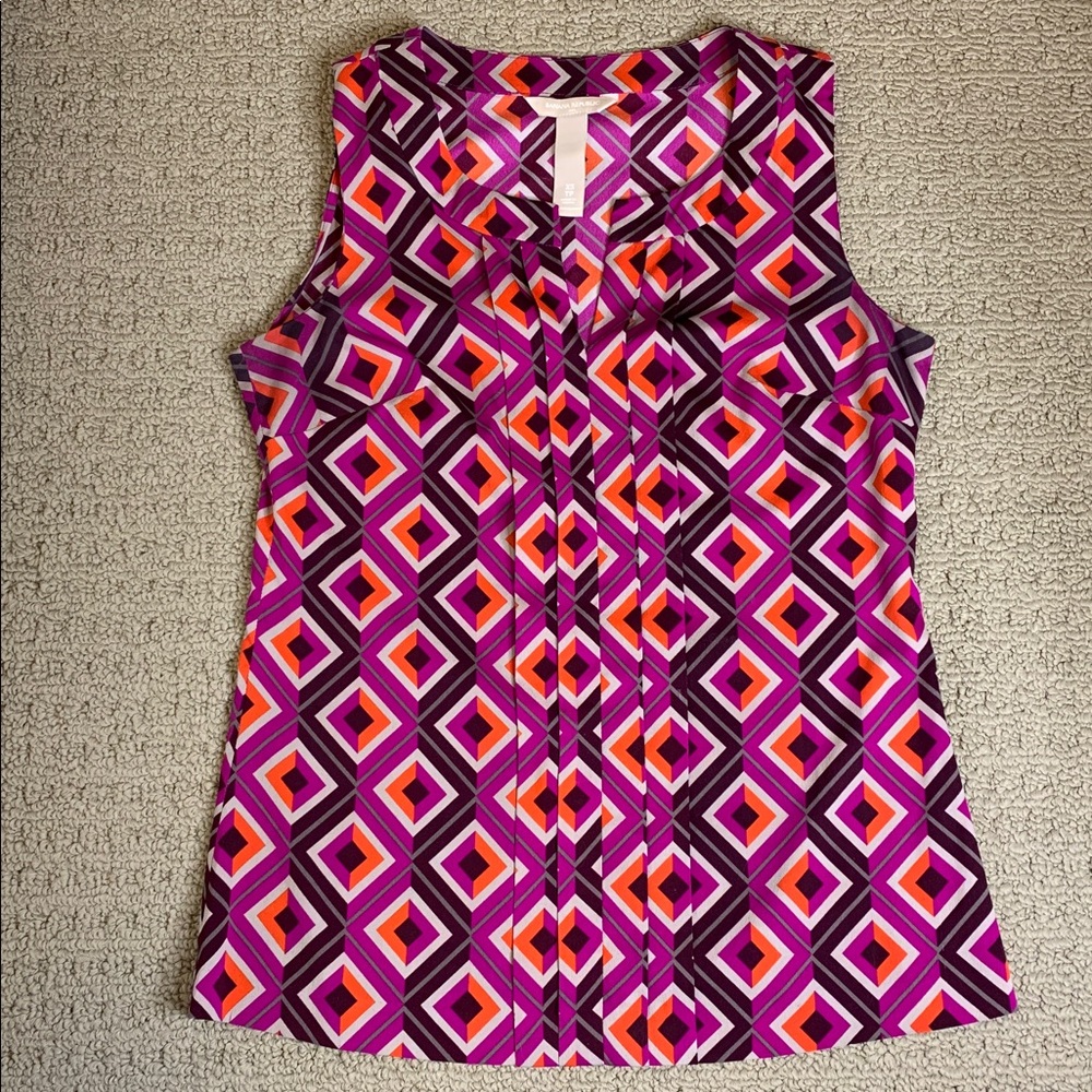 Banana Republic Sleeveless Top Pleated Front Geometric Pattern Size XS